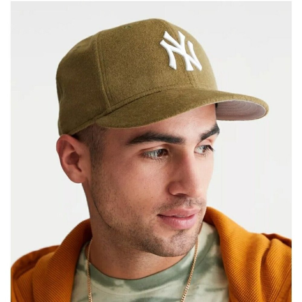 New Era 59FIFTY NY Yankees Urban Outfitters Fitted Hat 7 1/4 Wool Green Olive